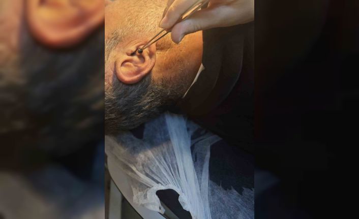 Kırşehir’de ehliyet sınavında kulaklarındaki düzenekle yakalandılar