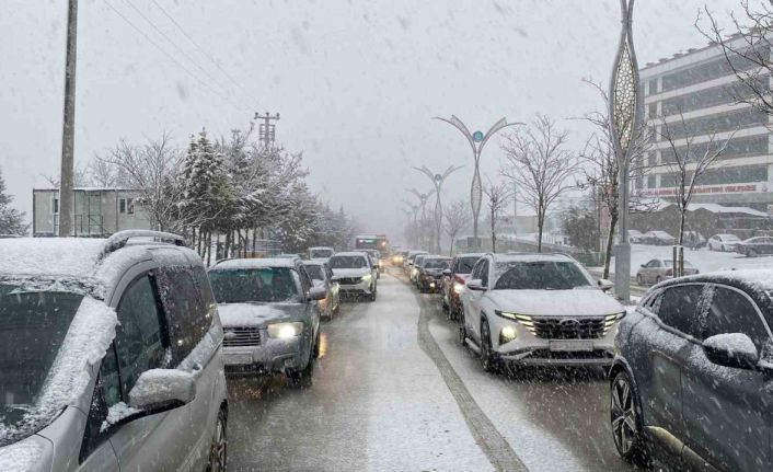 Kocaeli beyaza büründü