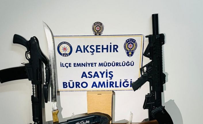 Konya’da iş yerinden cephanelik çıktı