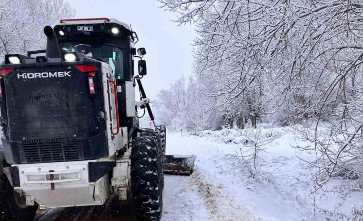 Konya’da yüksek kesimlerinde karla mücadele