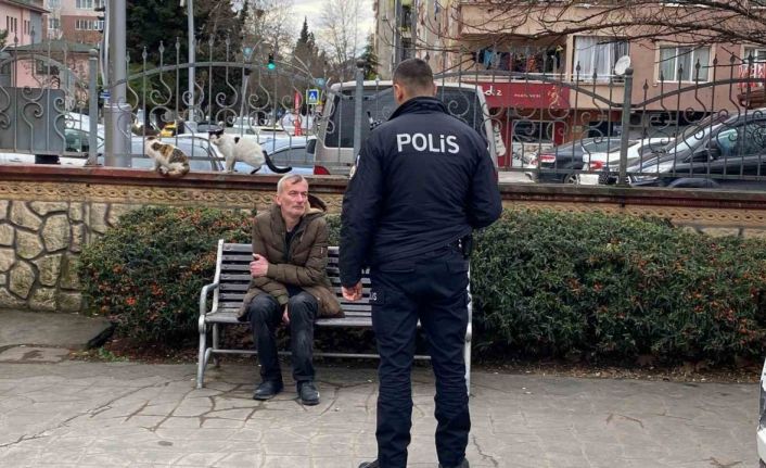 Köpeğin ısırdığı vatandaş kolundan yaralandı