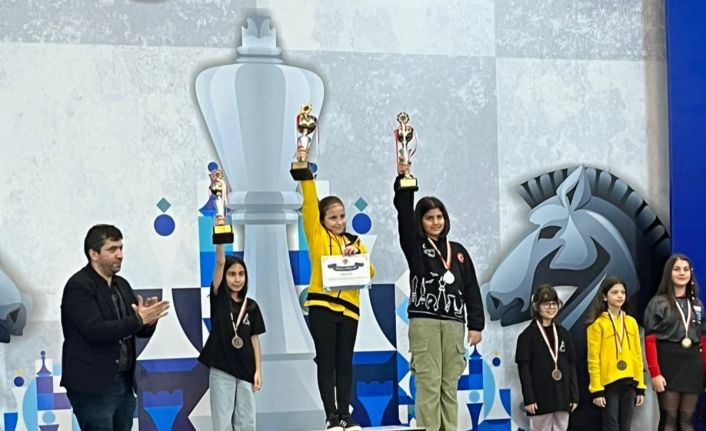 Körfezli Beren, satrançta Türkiye şampiyonu oldu