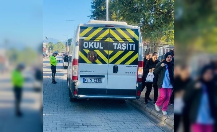 Muğla’da okul çevreleri ve servis araçlarına güvenlik denetimi