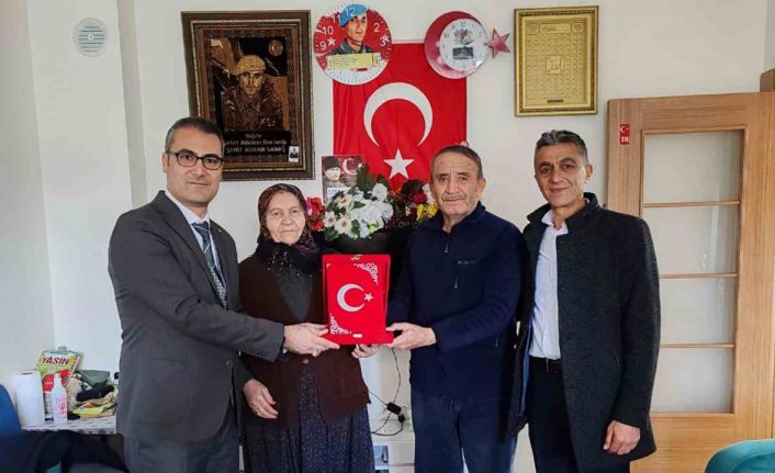 Niğde SGK İl Müdürü Eray Buz’dan şehit ailelerine anlamlı ziyaret