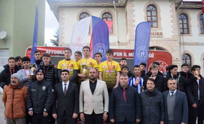 Okul Sporları Gençler Oryantiring müsabakaları tamamlandı