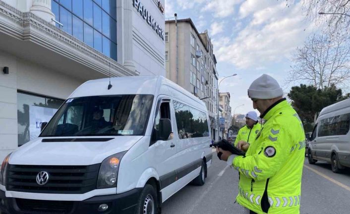 Ordu’da eş zamanlı 4 farklı noktada okul servis araçları denetlendi