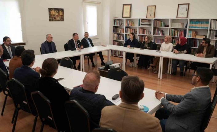 Rektör Kırışık, "İletişim alanında en iyiler arasındayız"