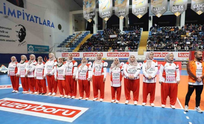 Şalvarlı Anadolu kadınları, Kuzeyboru ile karşı karşıya