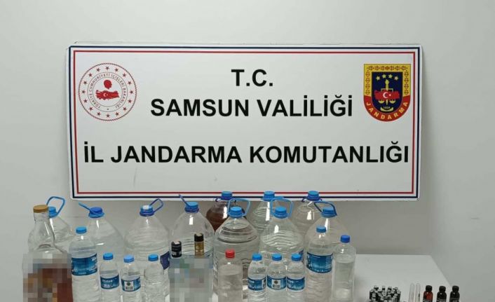 Samsun’da 55 litre etil alkol ve 56 adet aroma kiti ele geçirildi