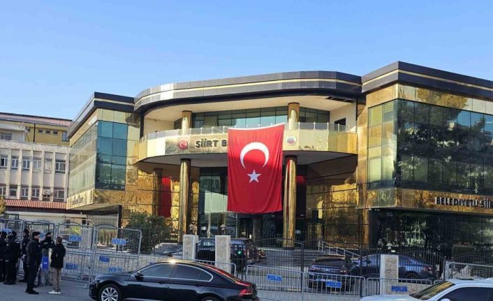 Siirt Belediyesinde usulsüz işe alındığı belirlenen 36 kişinin iş sözleşmeleri feshedildi