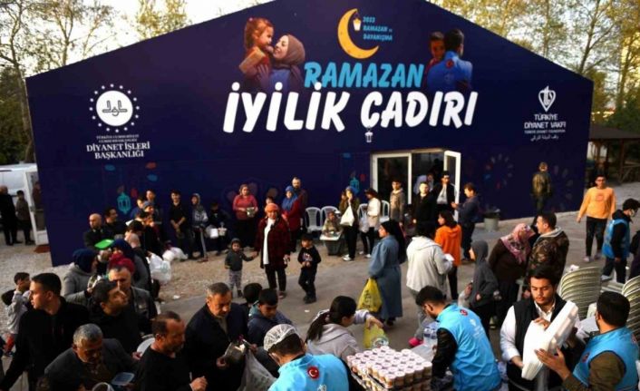 TDV deprem bölgesinde 2 yılda 16 milyonun üzerinde depremzedeye yardım ulaştırdı