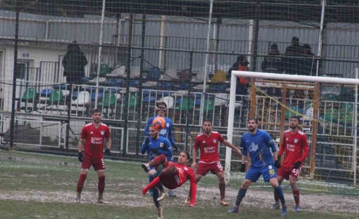 TFF 2. Lig: Belediye Derincespor: 1 - Arnavutköy Belediyesi: 1