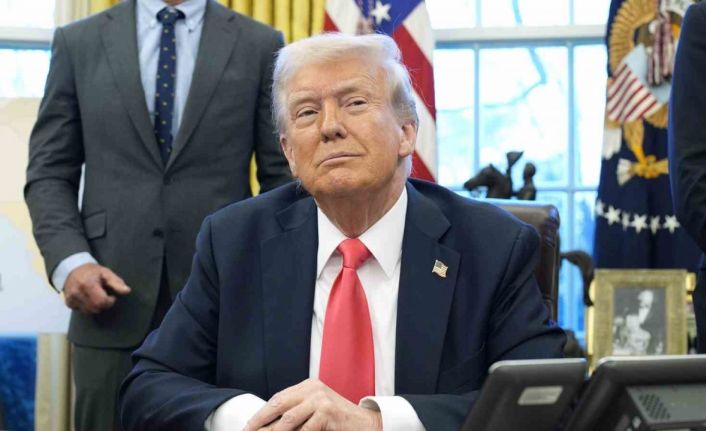 Trump yönetimi ABD’de istihdam oluşturacak yabancılara 5 milyon dolara "altın kart" satacak