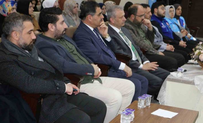 Türkiye Diyanet Vakfı ’kimlik ve aidiyet’ temalı yarıyıl kız uyum kampı düzenledi