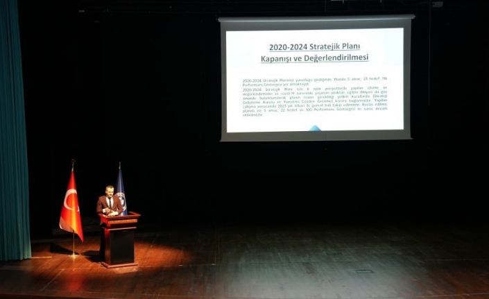 Uşak Üniversitesi yeni dönem stratejik planını paydaşlarla değerlendirdi