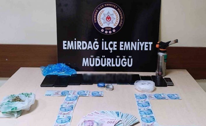 Uyuşturucu operasyonunda 35 kişi gözaltına alındı