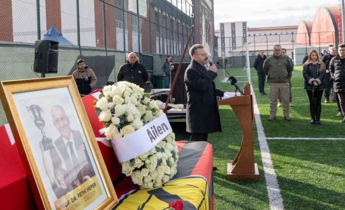 Vali Aksoy, Fethi Heper için düzenlenen anma programına katıldı