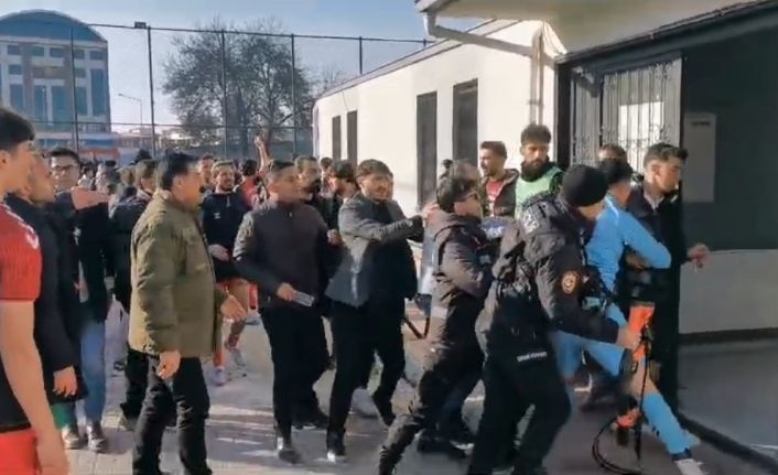 Van’da Bölgesel Amatör maç sonrası olaylar çıktı