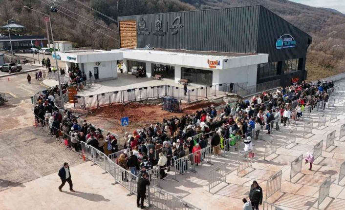 Vatandaşlar KARFEST’e akın ediyor