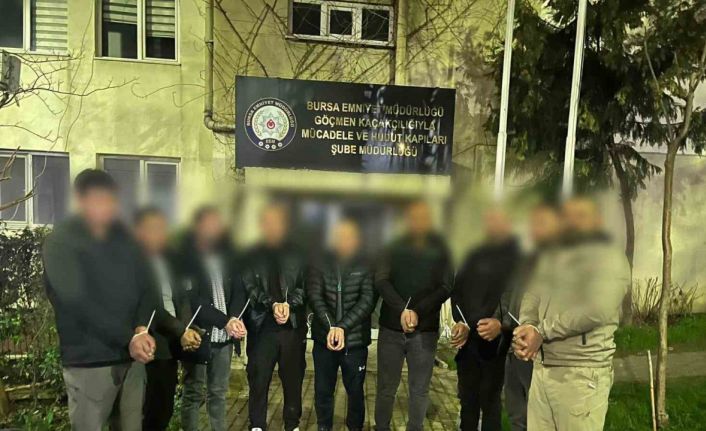 Yabancı uyruklu şahıslara kalacak yer ve iş temin eden 3 kişi yakalandı