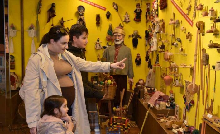 Yarıyıl tatilinin gözdesi Anadolu Oyuncak Müzesi oldu