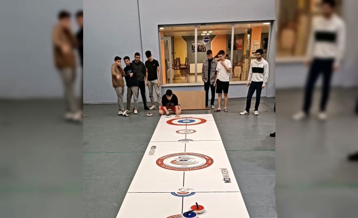 Yeni döneme floor curling ile başladılar