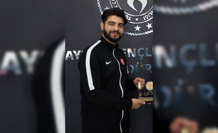 Yunus Emre Sayan’a milli görev