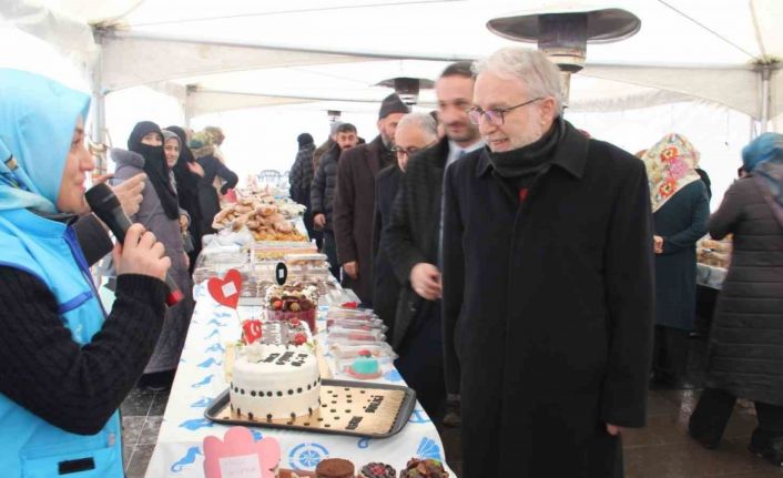 Yürekler hayır için buluştu