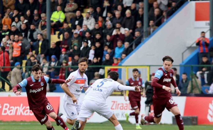 Ziraat Türkiye Kupası: İskenderunspor: 1 - Trabzonspor: 0 (İlk yarı)