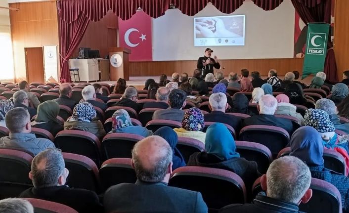 2 bin 660 eğitimciye en iyi narkotik polisi anne eğitimi verildi