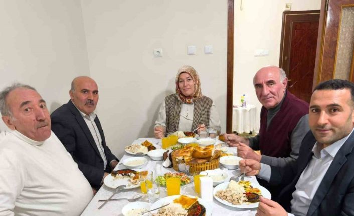 Aile ve Sosyal Hizmetler Bakanlığı, 81 ilde 4 kuşak bir arada yaşayan 81 aile ile iftarda buluştu