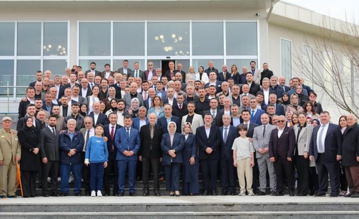 AK Parti Düzce teşkilatında bayramlaşma coşkusu