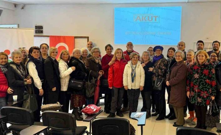 AKUT, Çeşme’de deprem ve yangın eğitimi verdi