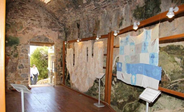 Alanya’da Tekstil Bienal’ı göz kamaştırıyor