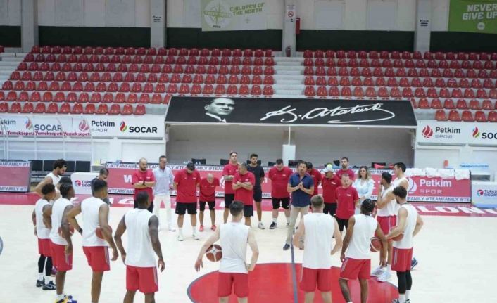 Aliağa Petkimspor, A. Efes deplasmanında