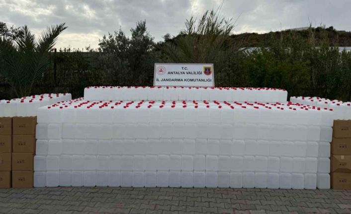 Antalya’da sahte alkol operasyonunda  20 bin litre etil alkol ele geçirildi