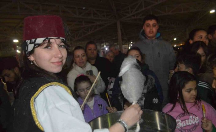 Ayvalık’ta Büyükşehir’in iftarına yoğun katılım
