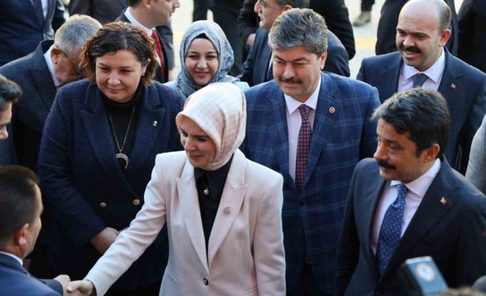 Bakan Göktaş: "İftar sofraları değerlerimizi kuşaktan kuşağa aktarıyor"