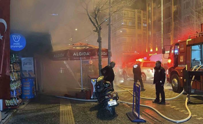 Balıkesir’de büfede çıkan yangın korkuttu