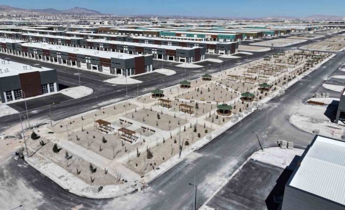 Başkan Altay: "Yerel yönetim merkezi hükümet ortaklığıyla Türkiye’nin en güzel sanayi sitelerinden biri Konya’da oluştu"