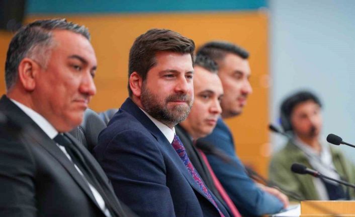 Başkan Boltaç: "Tarsus’un sokakları son model temizlik araçları ile temizlenecek"