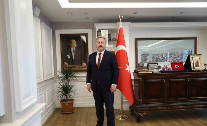 Başkan Palancıoğlu: "Çanakkale Zaferi, aziz milletimizin tüm imkansızlıklar karşısında gösterdiği destansı mücadelenin adıdır"