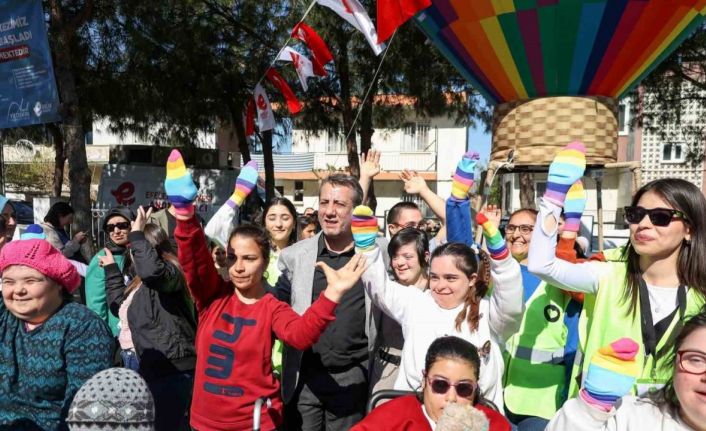 Başkan Yetişkin özel çocuklarla buluştu