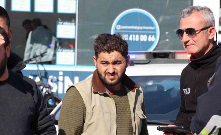 Başkasının ehliyeti ile trafiğe çıkan sürücü polisten kaçamadı