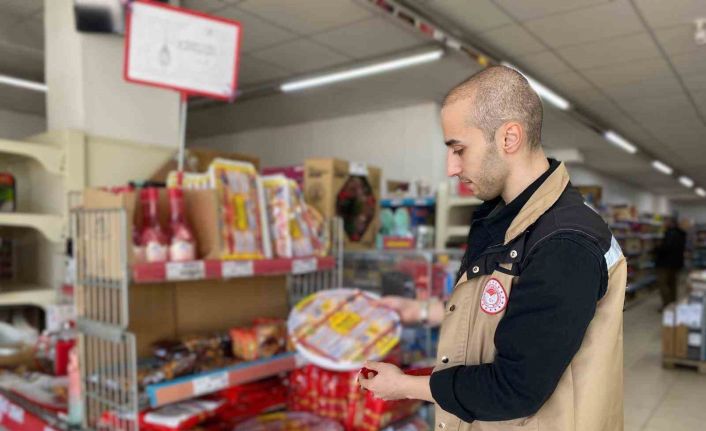 Bayburt’ta marketlerde Ramazan denetimi yapıldı