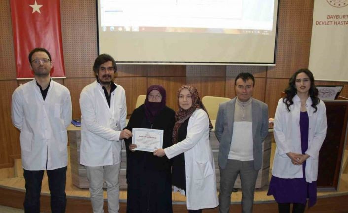 Bayburt’taki diyabet okulu 500’üncü mezununu verdi