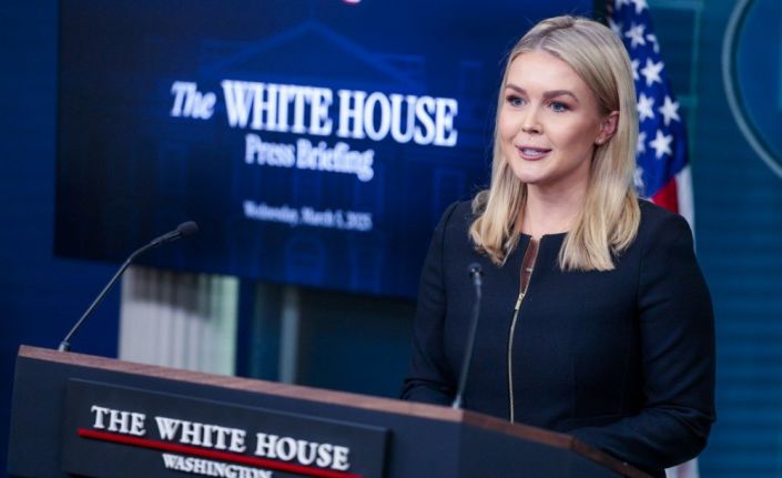 Beyaz Saray, ABD’deki Ukraynalıların yasal statüsünü iptal edileceği iddiasını yalanladı