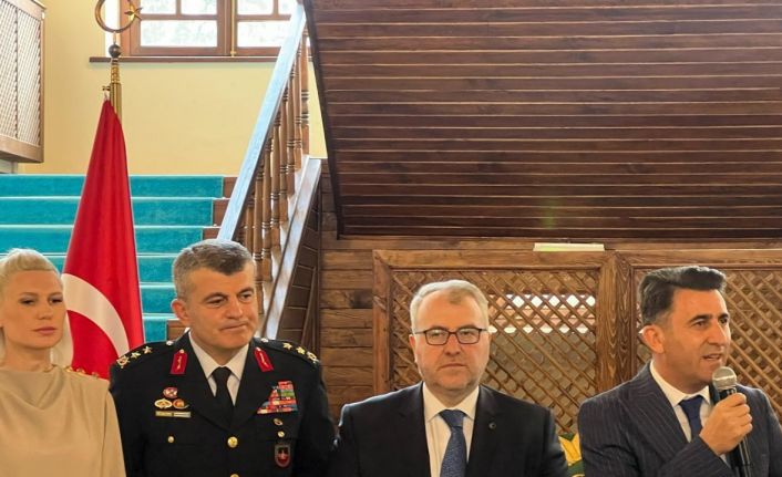 Bilecik Valiliği bayramlaşma programı büyük ilgi gördü