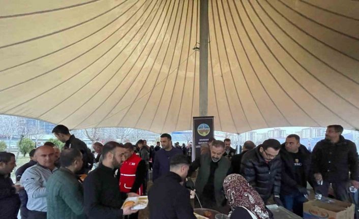 Bingöl’de her gün 2 bin kişiye iftar yemeği veriliyor