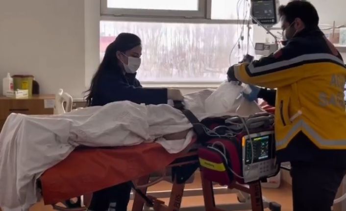 Bitlis’te hava ambulansı 90 yaşındaki hasta için havalandı